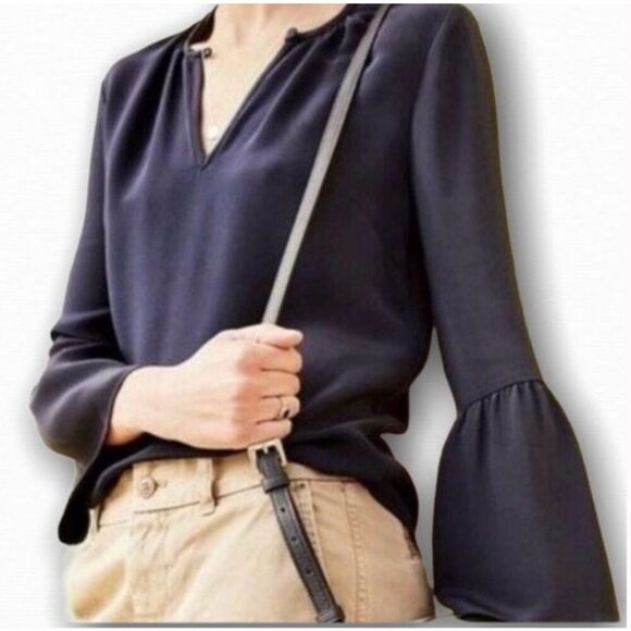 NWT J Crew Bell Sleeve Keyhole Neck Silk Blouse G2467 Women's 6 - Picture 1 of 7